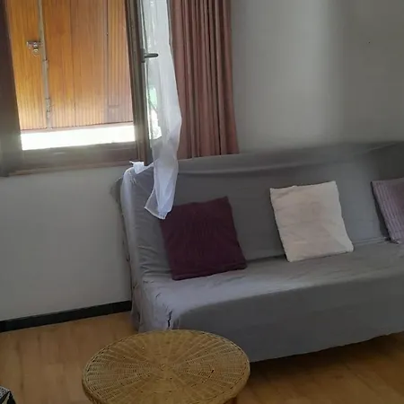 مكان تخييم Petite Maison Avec Terrasse - 3 Pers. - Api-1-52-2003 Grand-Aigueblanche